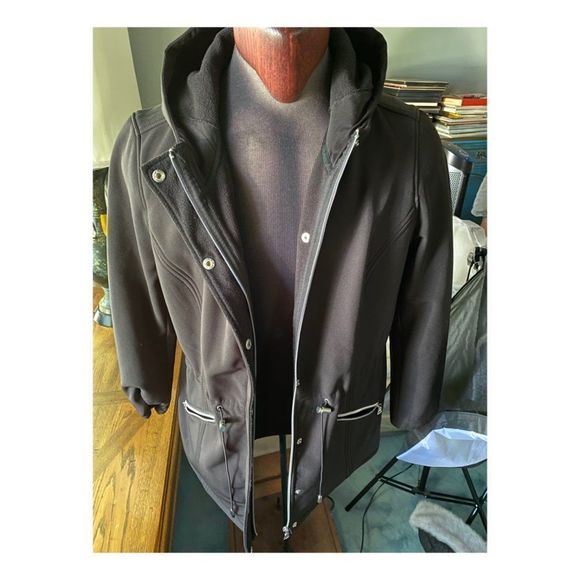 Reitman's Black Softshell Jacket Hooded Adjustable Waist Volup - Picture 6 of 9